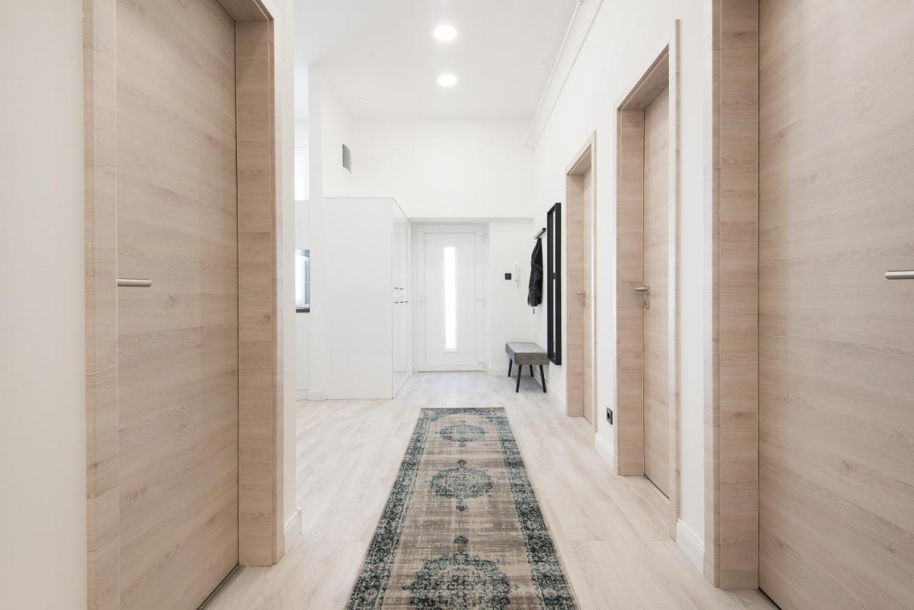 Hollo 3 Bedroom Downtown Apartment Βουδαπέστη Εξωτερικό φωτογραφία